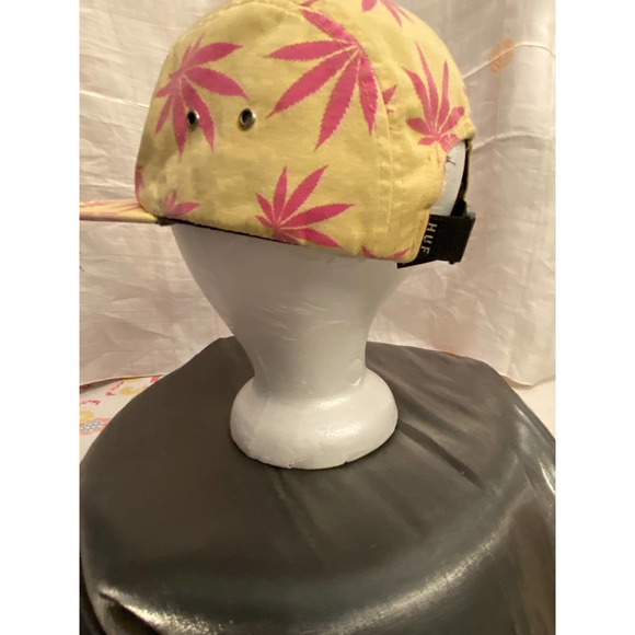 HUF Black Box Cap/Hat, Adjustable Strap back. Yellow/Pink Marijuana Pattern. - Picture 5 of 12